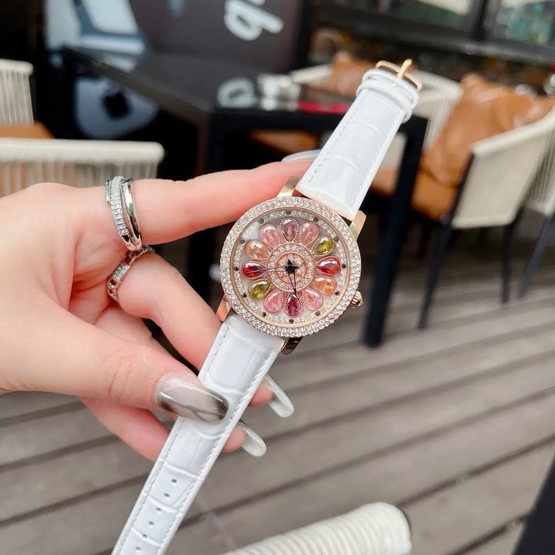 Women's Cross-border Tide Watch with Rhinestone Dial — feature 4