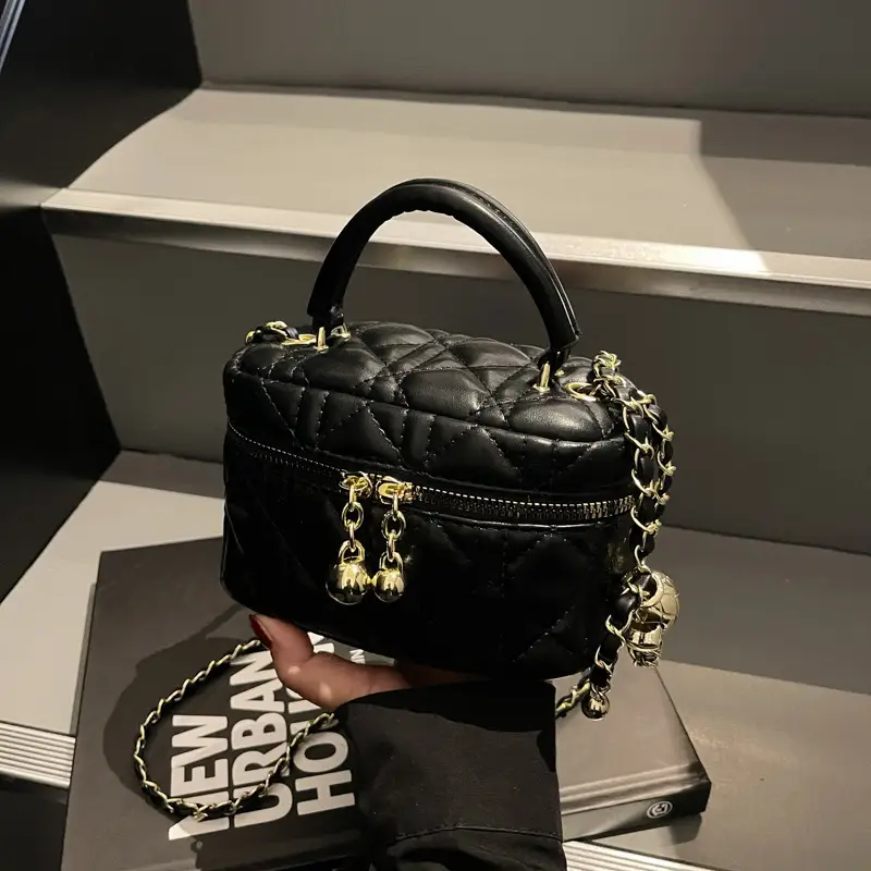 Women's Black Embroidered Chain Shoulder Bag 2025 New Arrival - Image 7