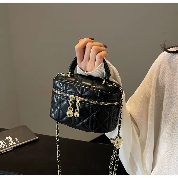 Women's Black Embroidered Chain Shoulder Bag 2025 New Arrival — feature 19