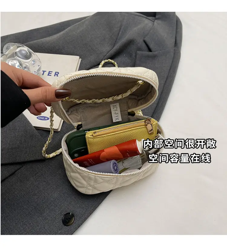 Women's Black Embroidered Chain Shoulder Bag 2025 New Arrival — feature 9
