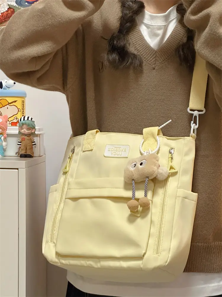 Korean Style Cute Bear Pom Pom Shoulder Bag — feature 29