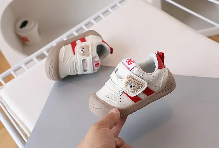 Baby Toddler Shoes 2025 Spring New Baby Shoes Baby Leather Shoes Autumn Children's Shoes Children's Bear Embroidery — feature 4