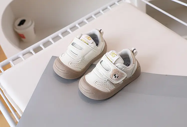 Baby Toddler Shoes 2025 Spring New Baby Shoes Baby Leather Shoes Autumn Children's Shoes Children's Bear Embroidery — feature 6