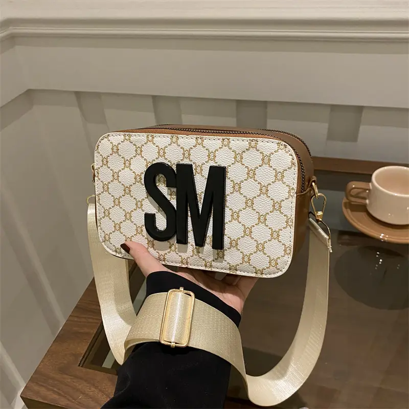 Spring Simple Women's Letter Print Crossbody Bag - Image 4
