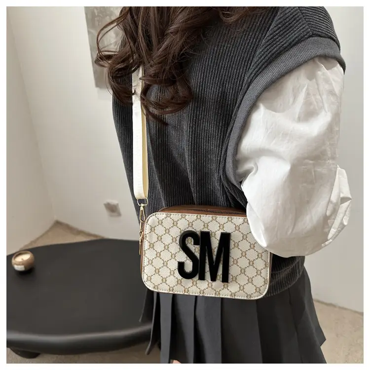 Spring Simple Women's Letter Print Crossbody Bag — feature 18