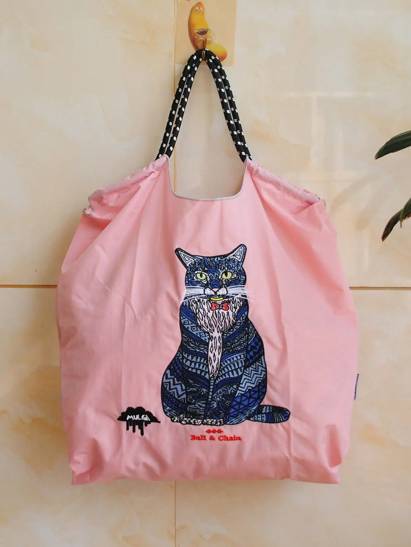 Japanese Cat Embroidered Red Tote Bag — feature 16