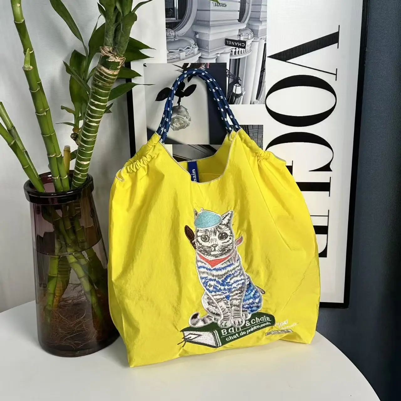 Japanese Cat Embroidered Red Tote Bag - Image 6