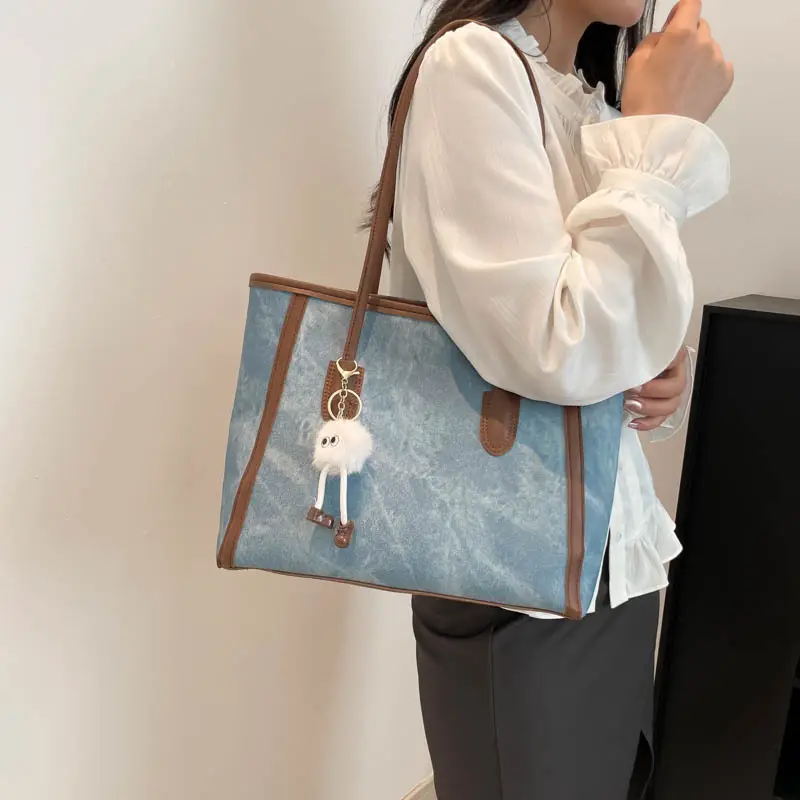 Retro Women's Shoulder Bag with Sheep Design 2025 - Image 6