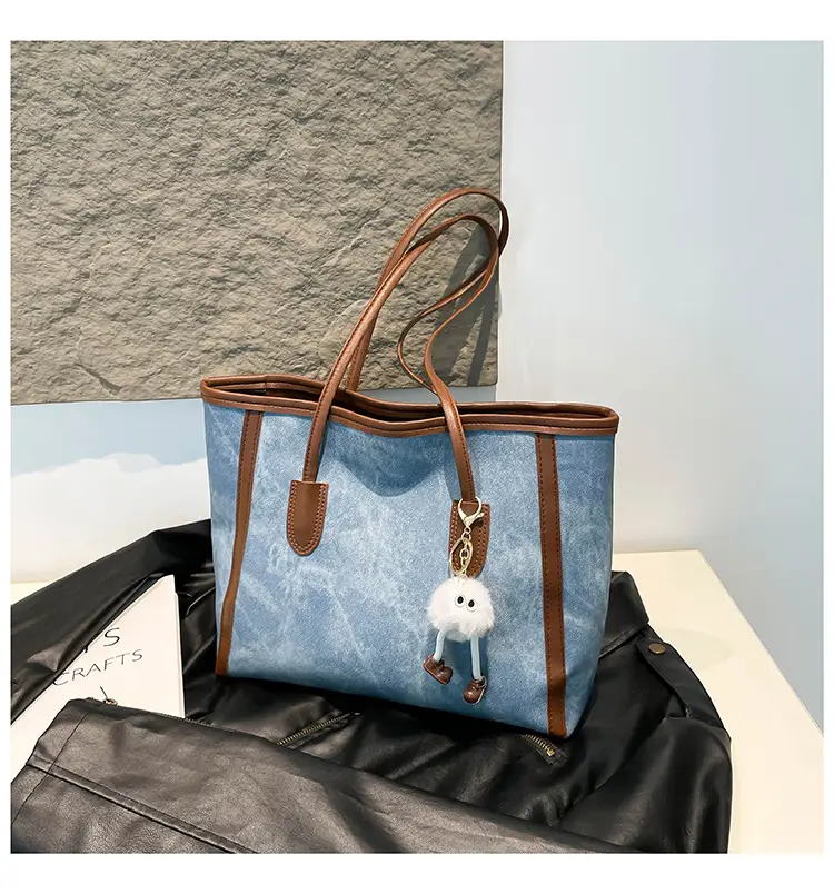 Retro Women's Shoulder Bag with Sheep Design 2025 — feature 14