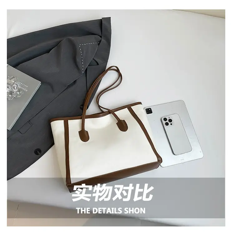 Retro Women's Shoulder Bag with Sheep Design 2025 — feature 6