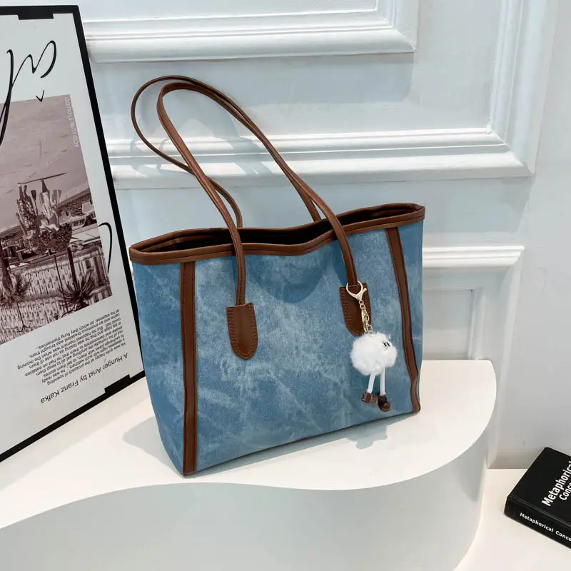 Retro Women's Shoulder Bag with Sheep Design 2025 - Image 3