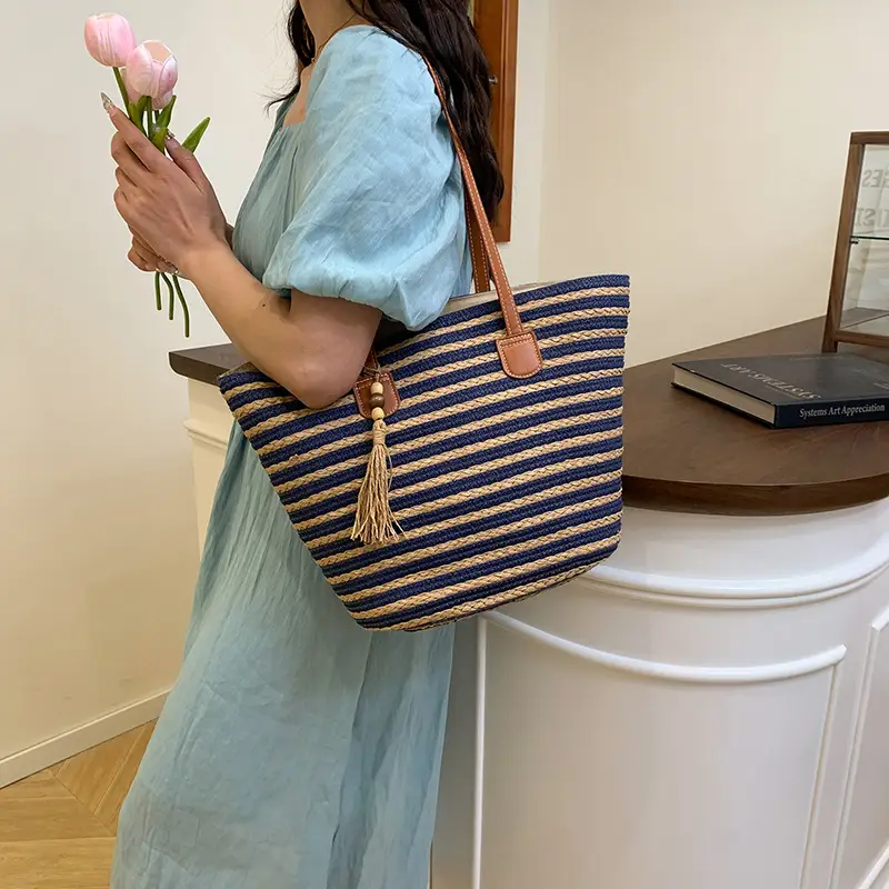 Women's Woven Shoulder Bag Large Capacity Summer Beach Bag - Image 6