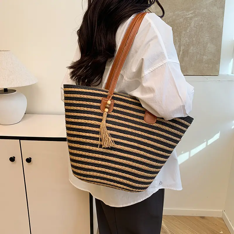 Women's Woven Shoulder Bag Large Capacity Summer Beach Bag - Image 7