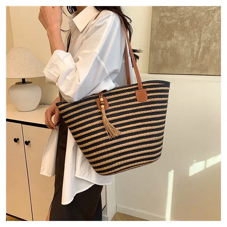 Women's Woven Shoulder Bag Large Capacity Summer Beach Bag — feature 16