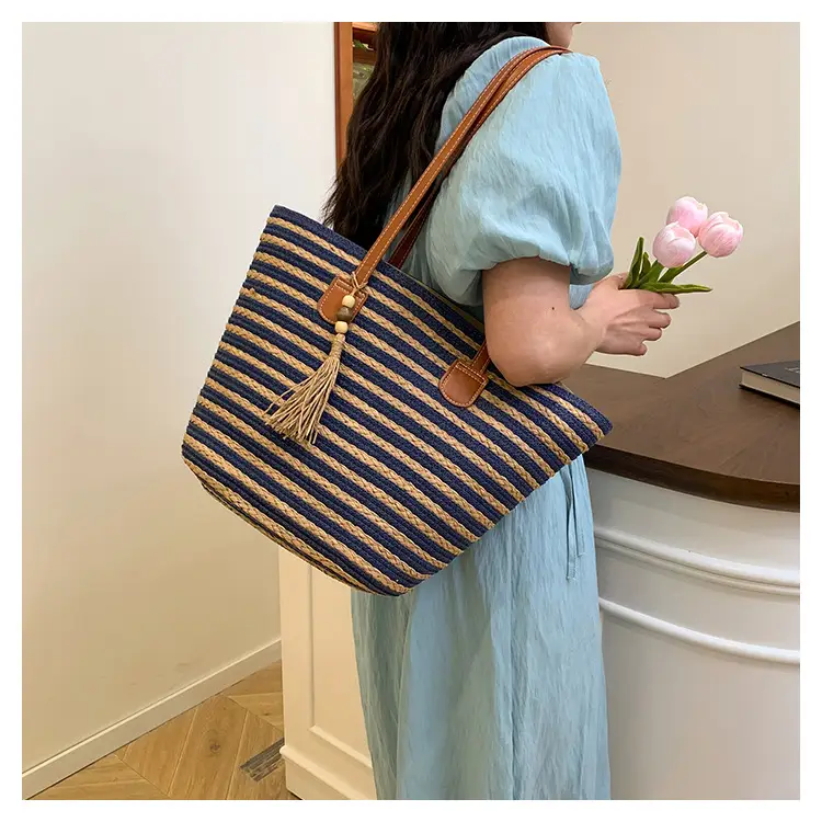 Women's Woven Shoulder Bag Large Capacity Summer Beach Bag — feature 19