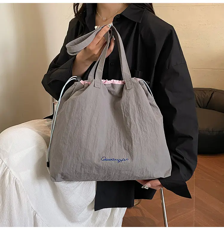 Korean Style Women's Shoulder Tote Bag 2025 Nylon Light Grey — feature 15