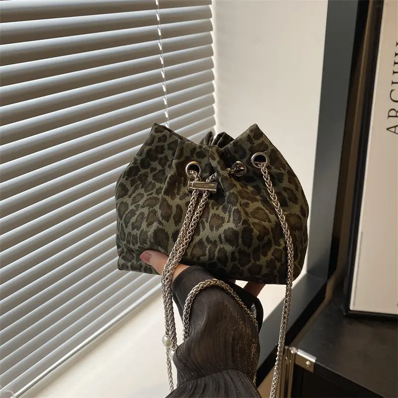 Leopard Print Chain Crossbody Bag Women 2025