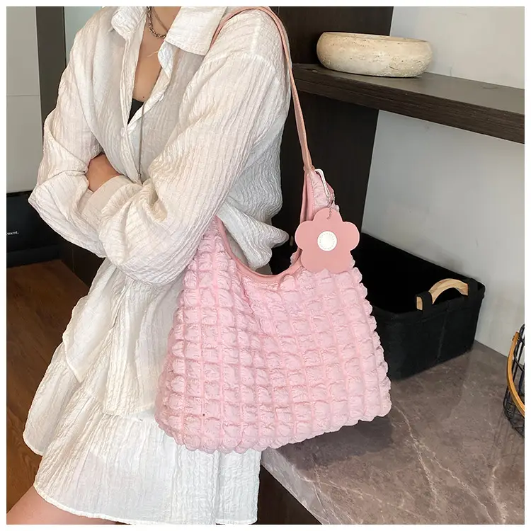 2025 Bubble Pleated Shoulder Crossbody Bag Women — feature 13