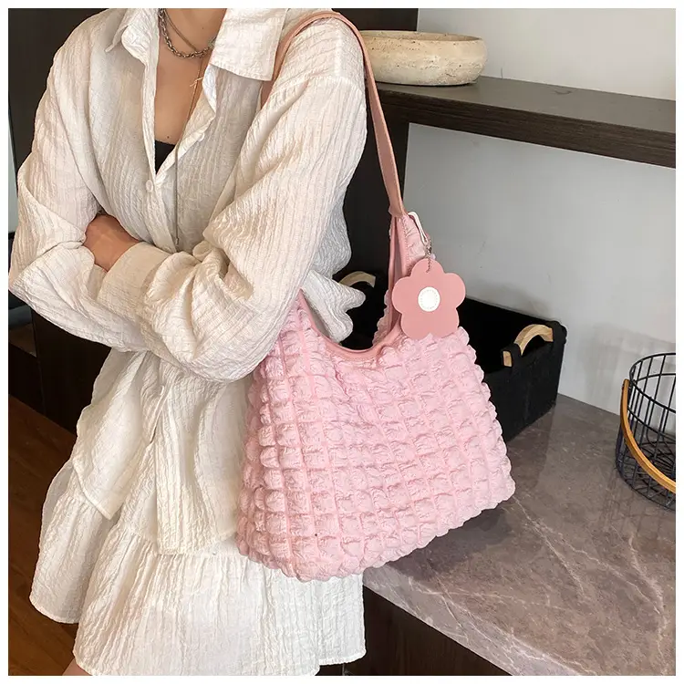 2025 Bubble Pleated Shoulder Crossbody Bag Women — feature 15