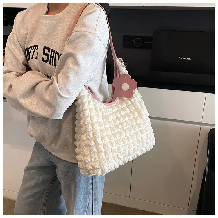 2025 Bubble Pleated Shoulder Crossbody Bag Women — feature 9