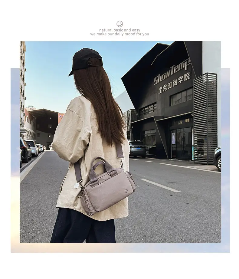 2026 Japanese Style Women's Nylon Crossbody Bag — feature 13
