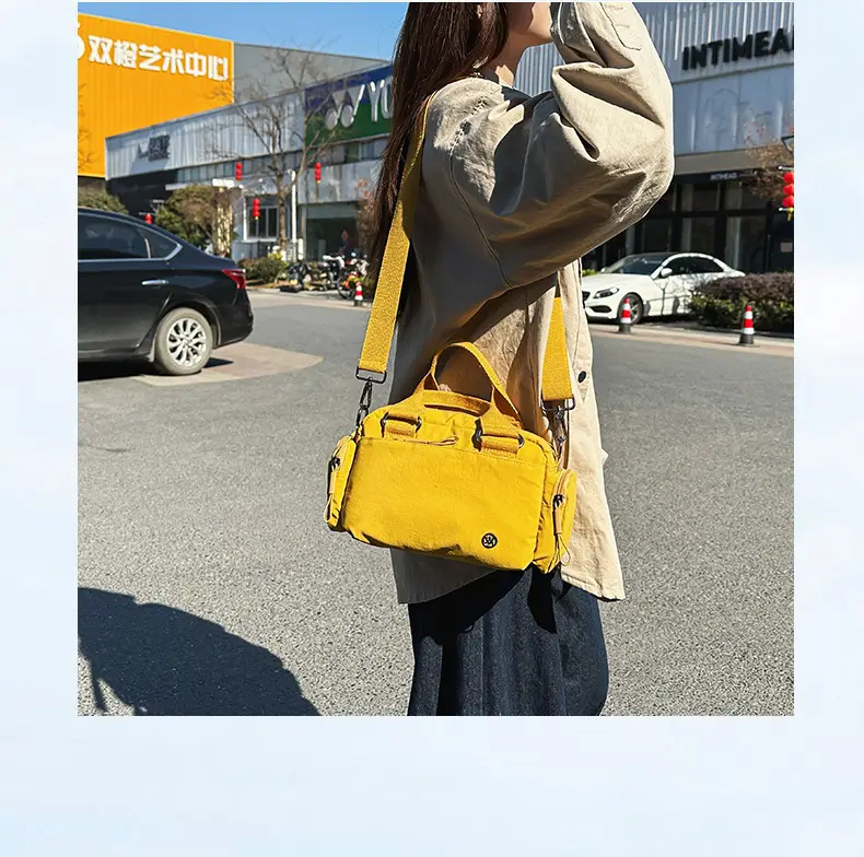 2026 Japanese Style Women's Nylon Crossbody Bag — feature 8