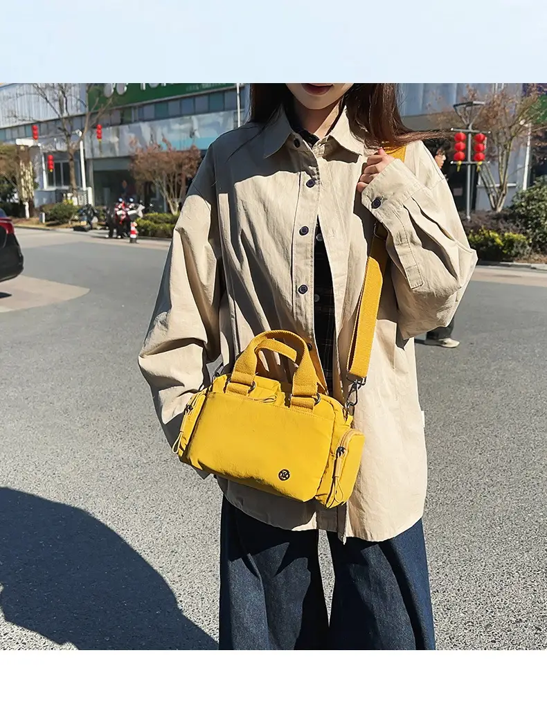 2026 Japanese Style Women's Nylon Crossbody Bag — feature 9