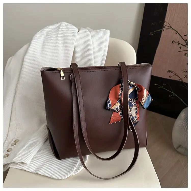 Beige Retro Shoulder Bag for Women Large Capacity — feature 21