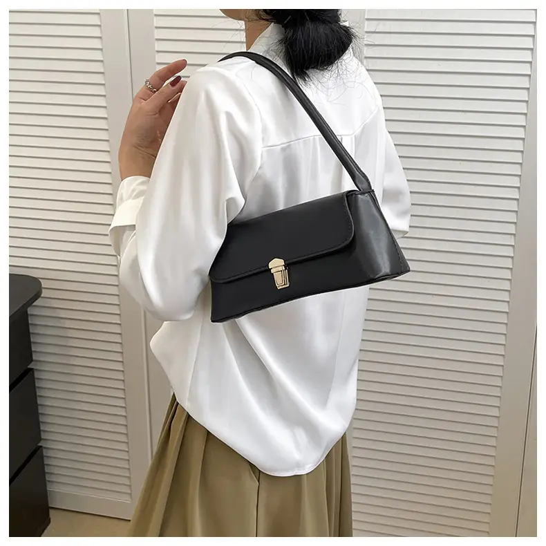 Women's Spring Baguette Shoulder Bag Beige Leather — feature 13