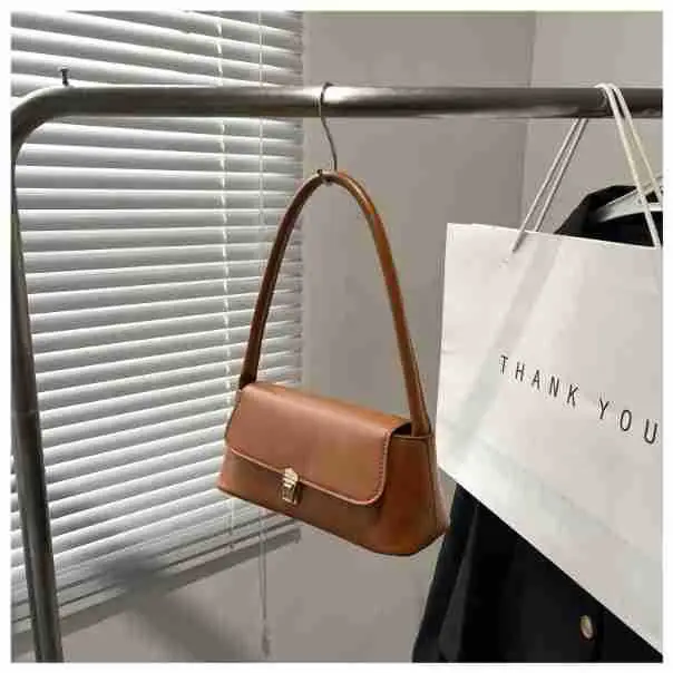 Women's Spring Baguette Shoulder Bag Beige Leather — feature 19