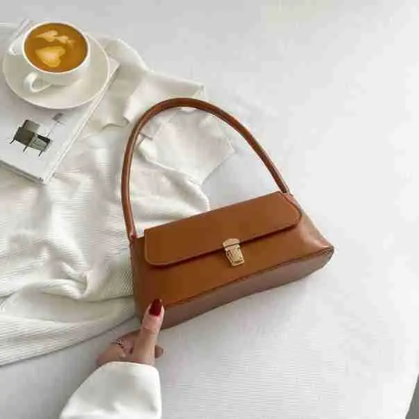 Women's Spring Baguette Shoulder Bag Beige Leather