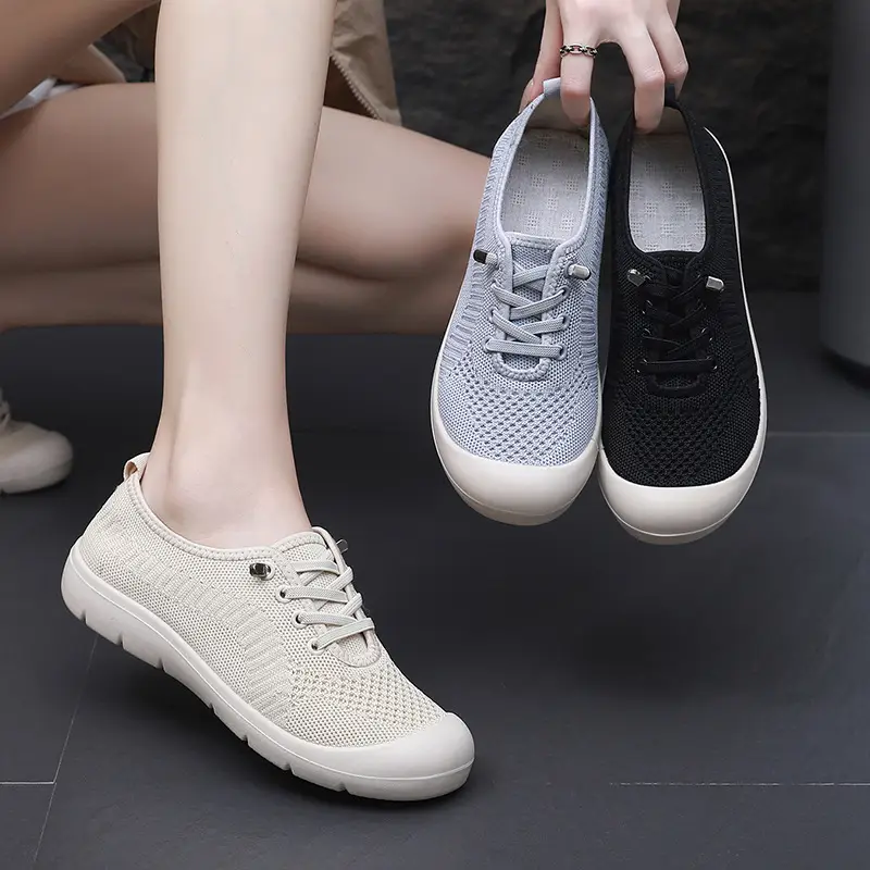 Spring and Autumn New Old Beijing Cloth Shoes Women's Flying Woven Single Shoes Soft Sole Comfortable Slip-on Lazy Shoes Non-slip Moms Shoes