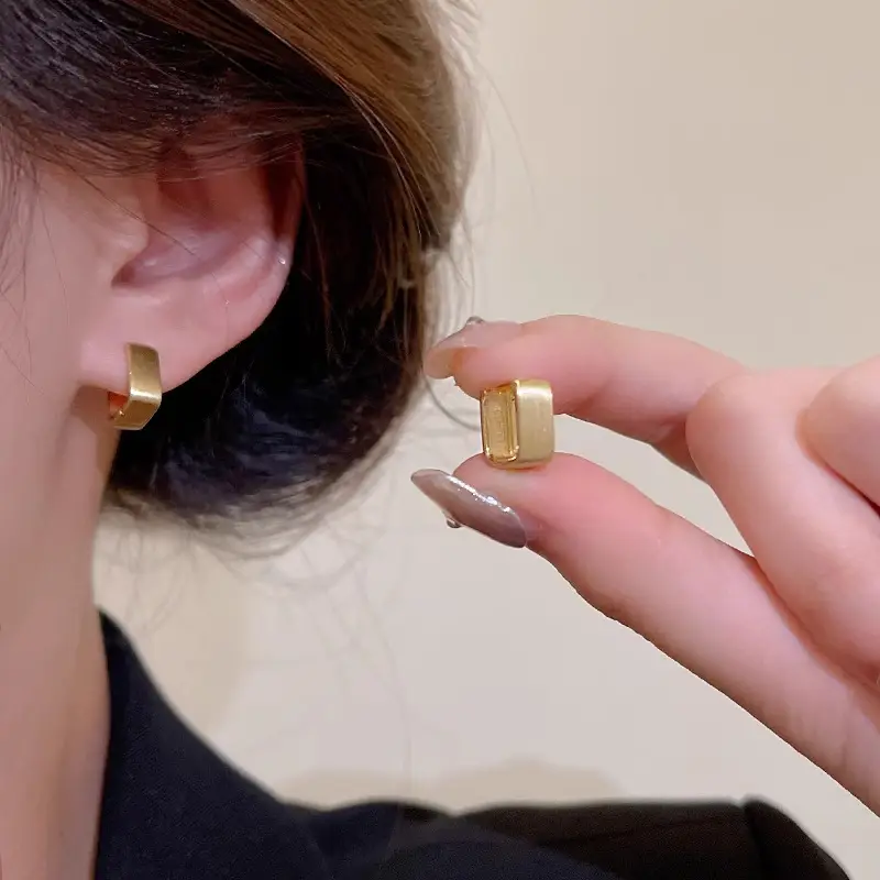 Golden Square Ear Buckle Women's Earrings 2025 - Image 9