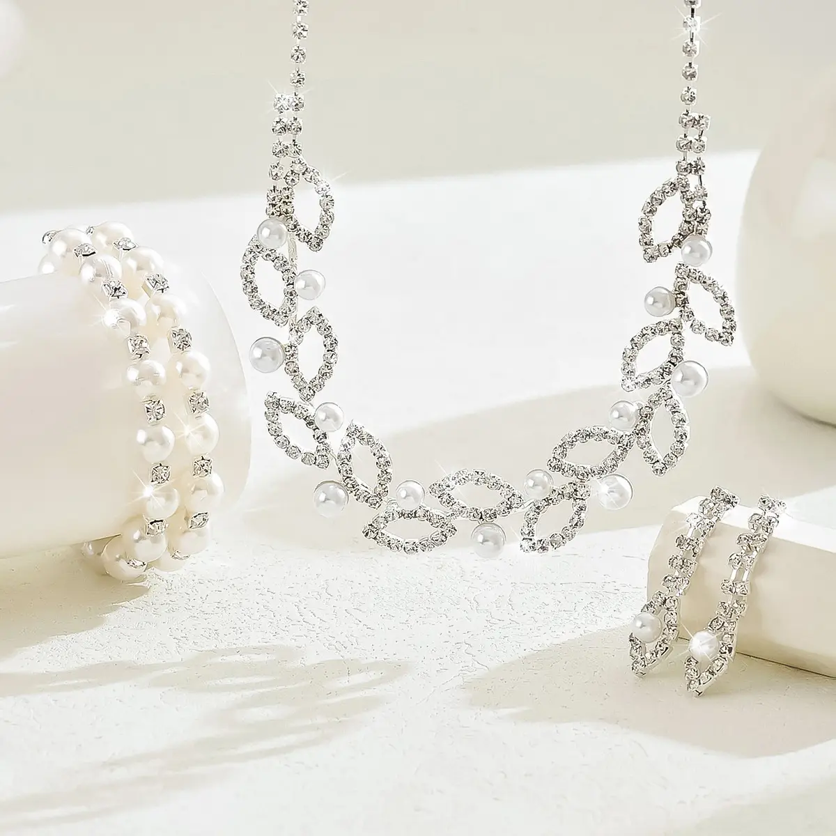 European Rhinestone Full Diamond Necklace Earrings Bracelet Set - Image 4