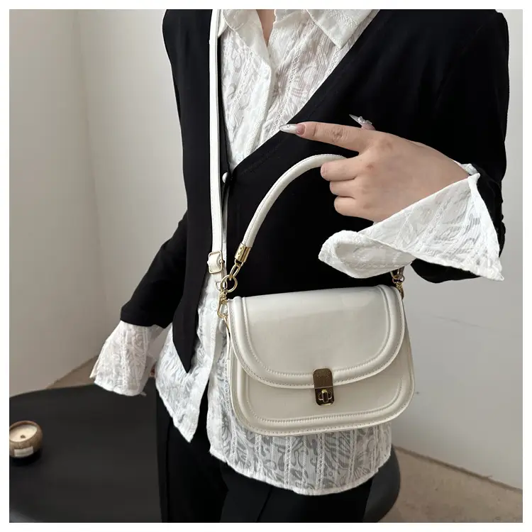 Vintage Brown Lock Shoulder Bag for Women 2025 — feature 15