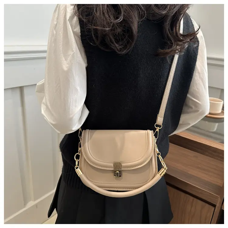 Vintage Brown Lock Shoulder Bag for Women 2025 — feature 17