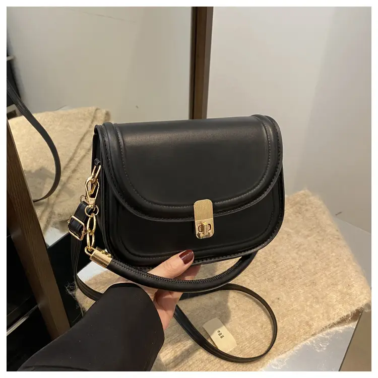 Vintage Brown Lock Shoulder Bag for Women 2025 — feature 22