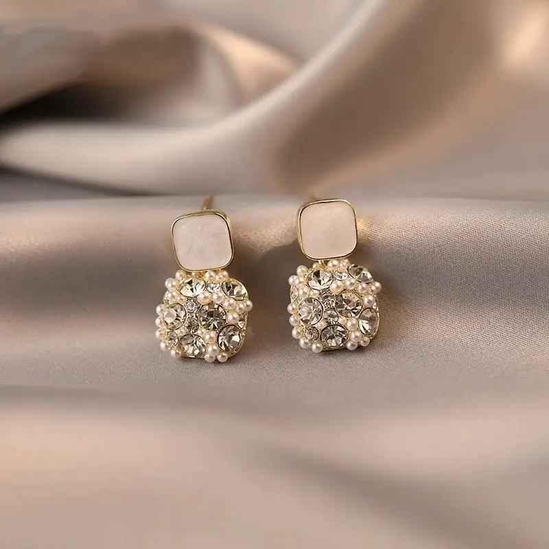 White Pearl Drop Earrings for Women Elegant Luxury 2025 - Image 2