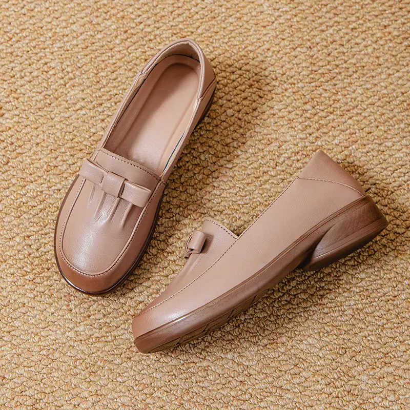 Women's British Style Leather Loafers Small 2025 - Image 2