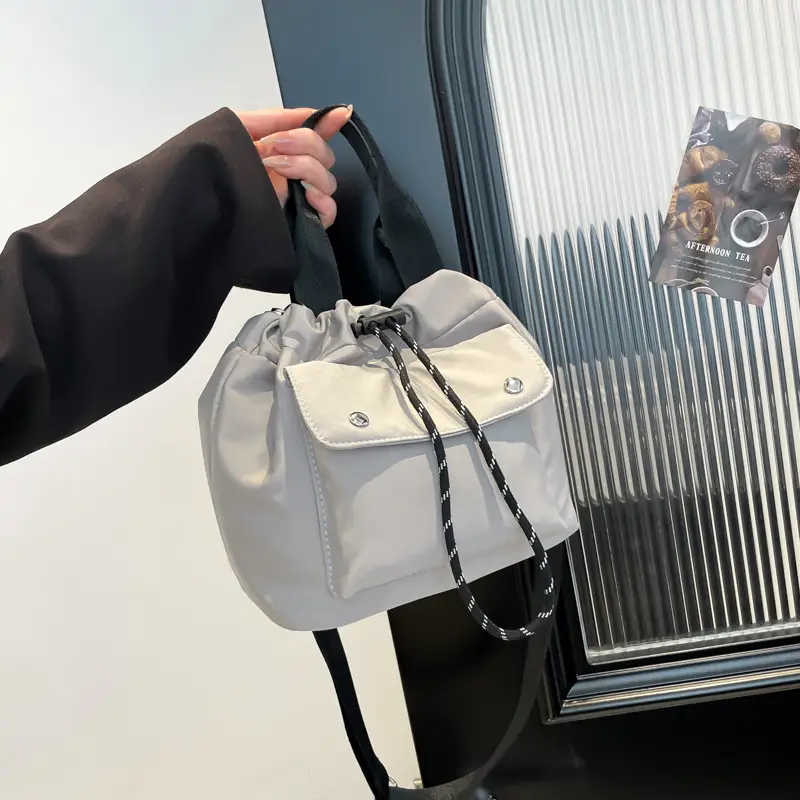 Women's White Black Contrast Shoulder Bag 2025 - Image 5