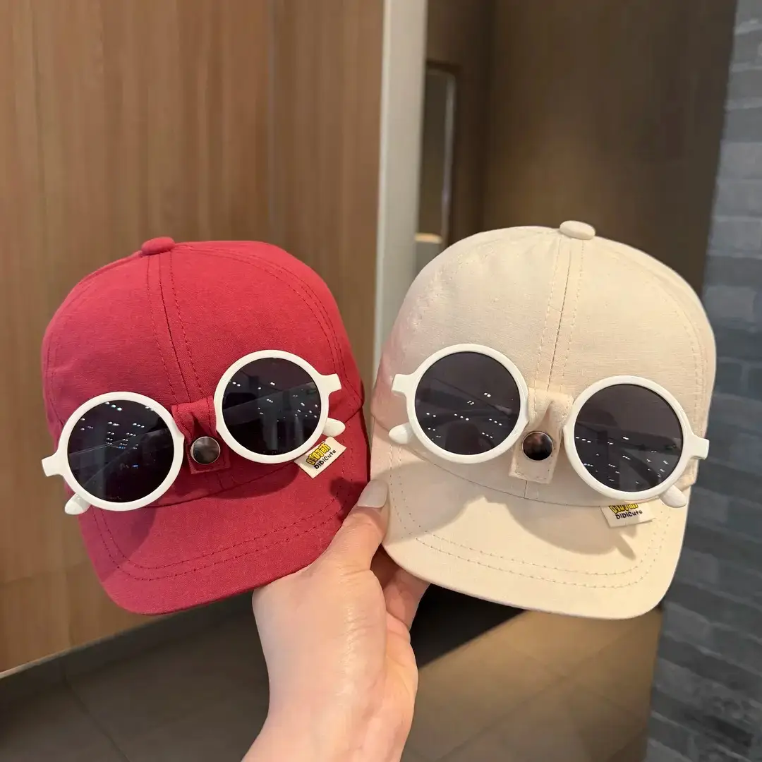 Trendy Kids Sunglasses Cap Red Black — feature 7