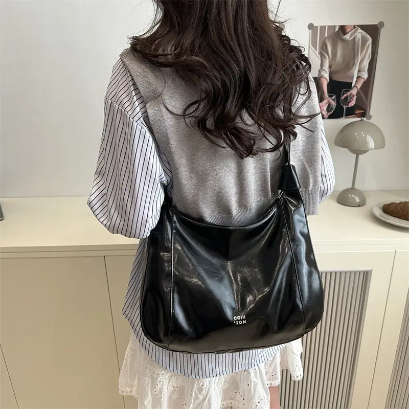 Women's Creamy White Shoulder Crossbody Bag 2025 - Image 11