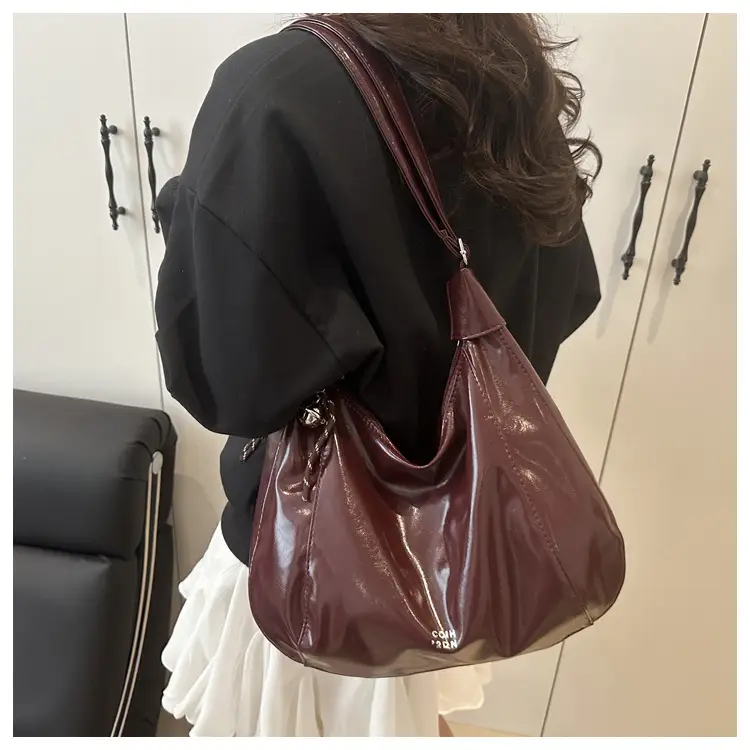 Women's Creamy White Shoulder Crossbody Bag 2025 — feature 11
