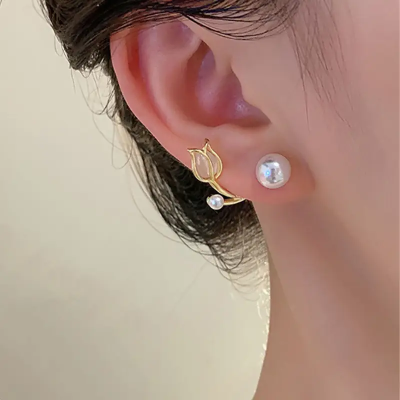 Silver Needle Korean Cat's Eye Pearl Earrings