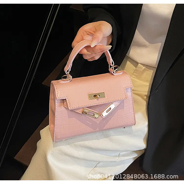 Pink Leather Shoulder Crossbody Bag for Women 2025 — feature 15