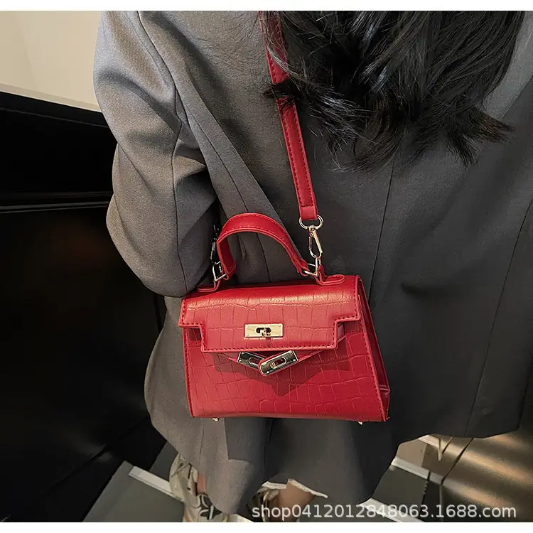 Pink Leather Shoulder Crossbody Bag for Women 2025 — feature 21