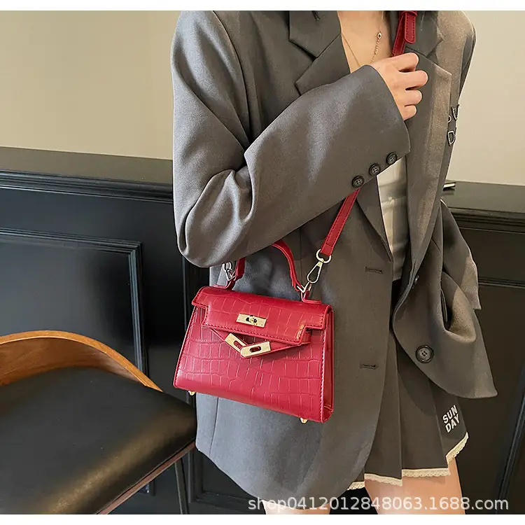 Pink Leather Shoulder Crossbody Bag for Women 2025 — feature 23