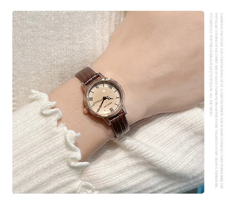 Women's Elegant Retro Belt Watch with Quartz Movement — feature 9