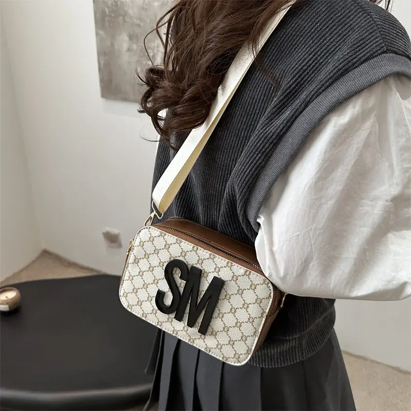 Women Crossbody Bag with Logo & Strap - Image 6