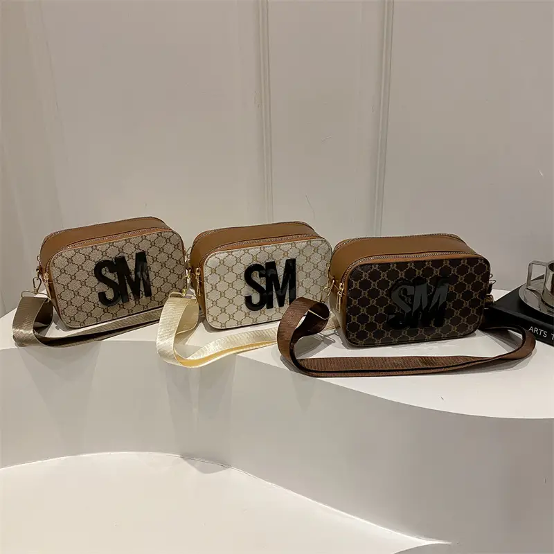 Women Crossbody Bag with Logo & Strap - Image 7